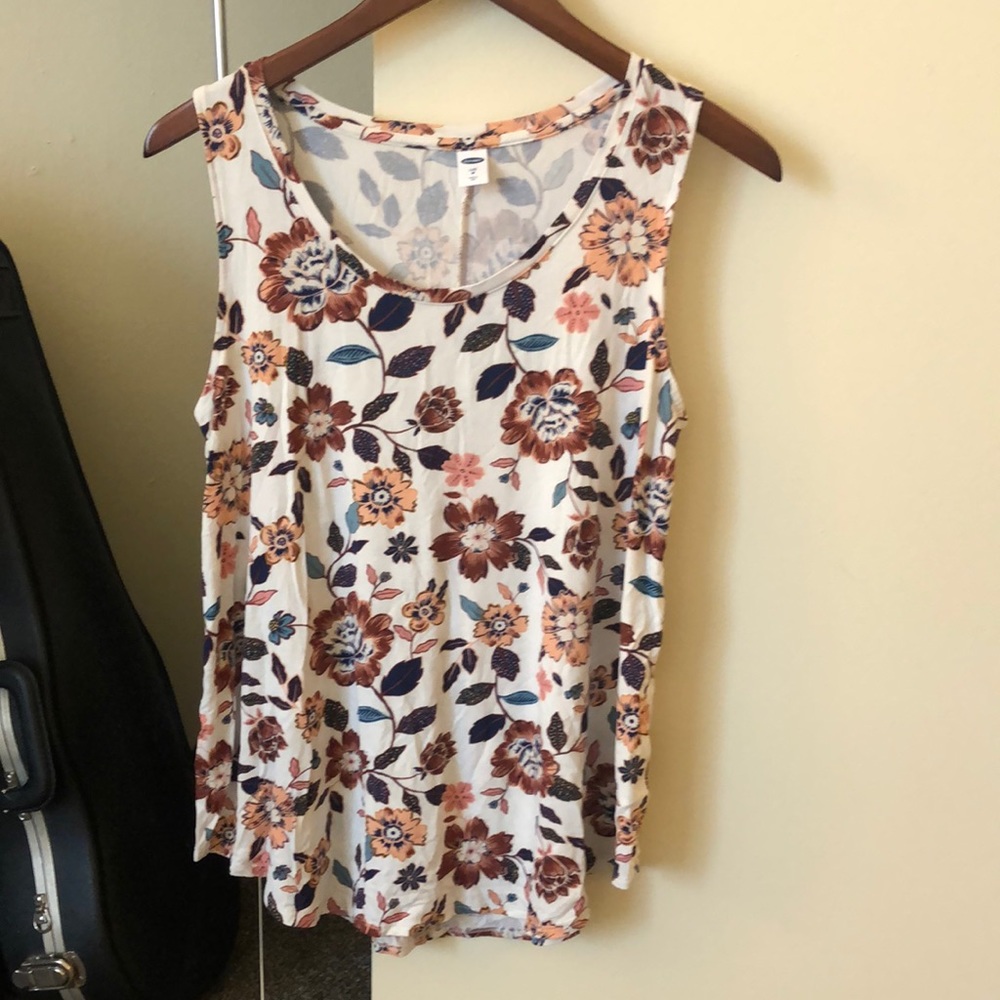 Old navy luxe floral tank
